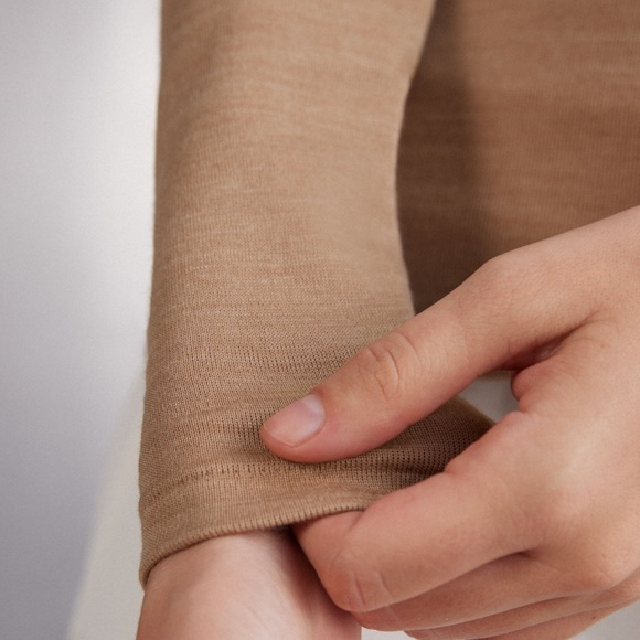 Intimisssimi long sleeve crew neck top M camel color - Picture 3 of 5